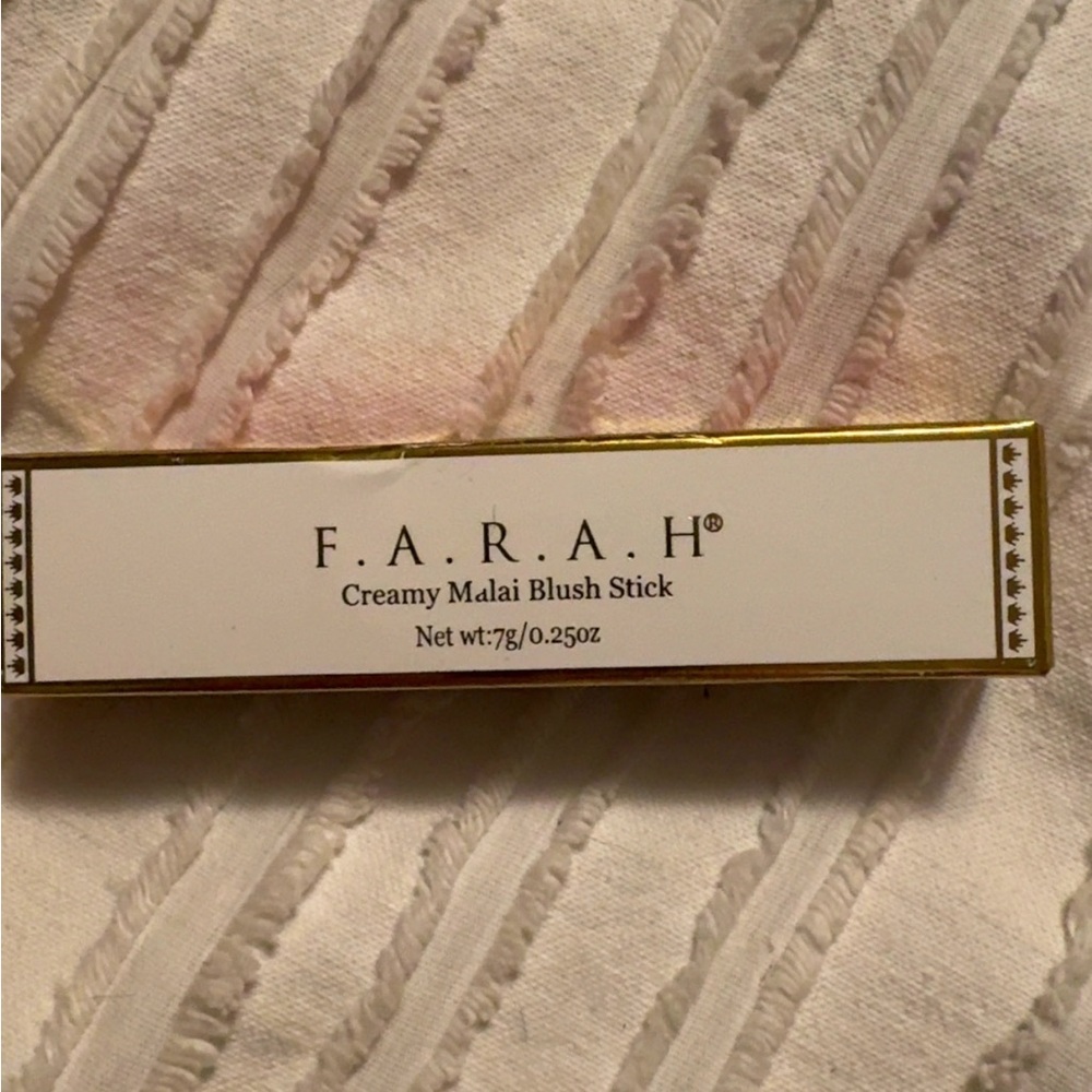 Farah Jewelry Gold Blush for a Radiant Glow